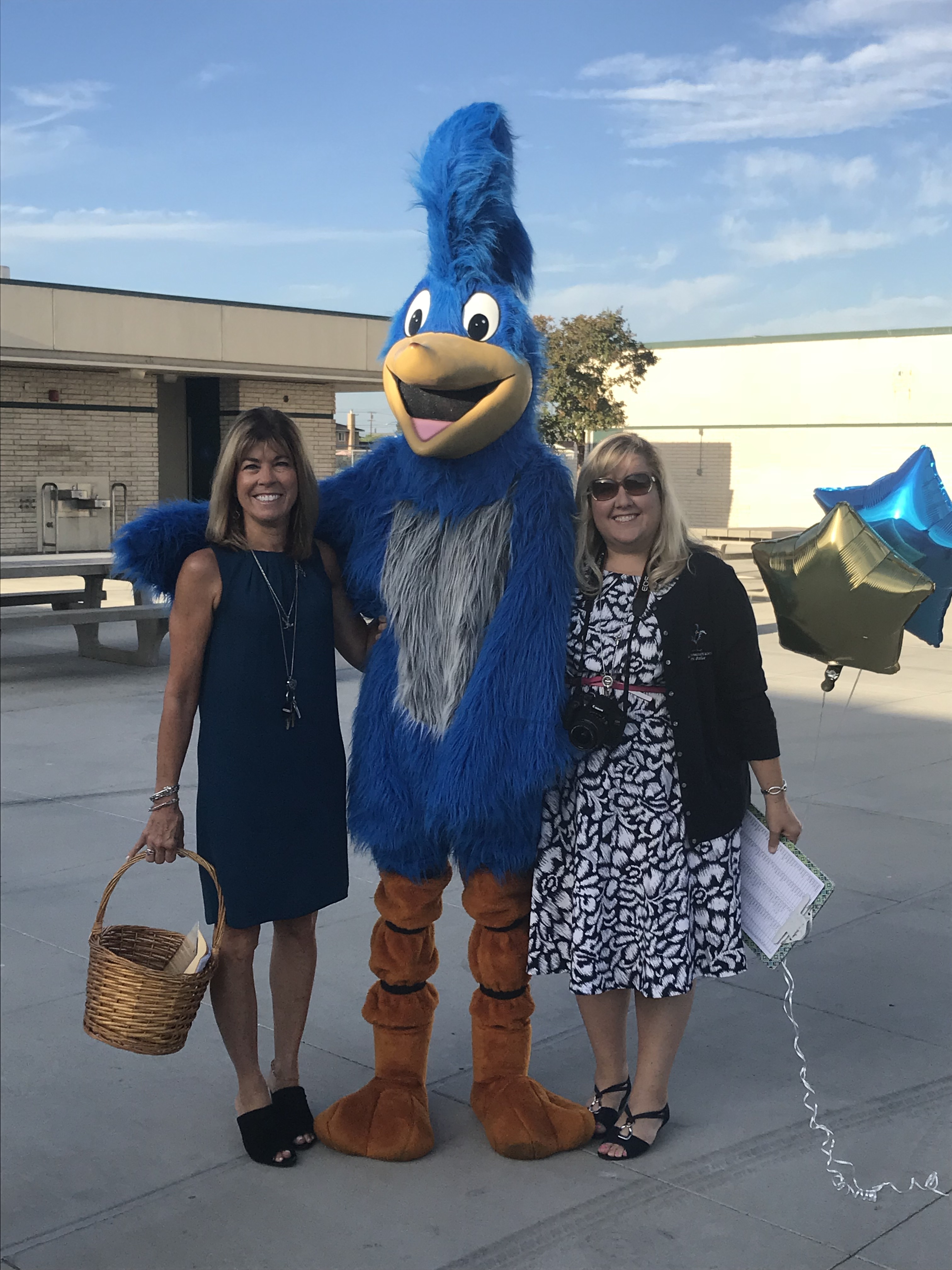 Mrs. Patterson, Mrs. Balius, and Mr. Roadrunner Welcome Bell students on the First Day!