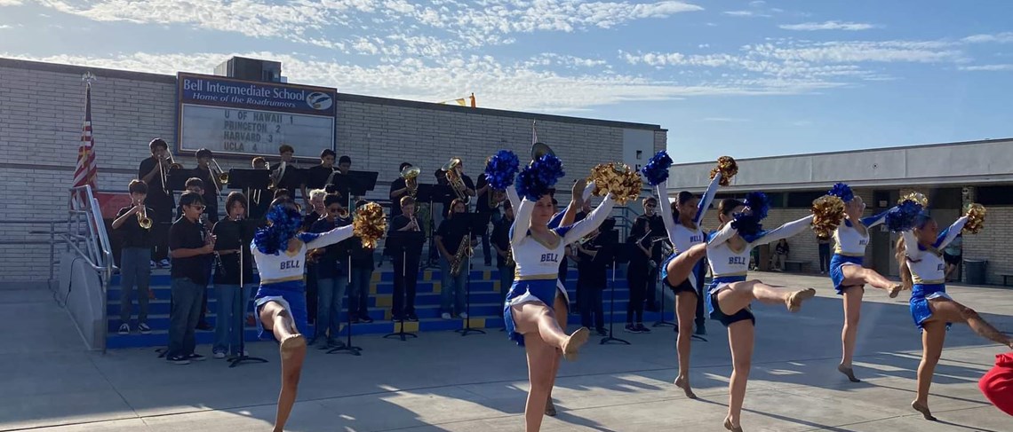 Cheer Team Performing