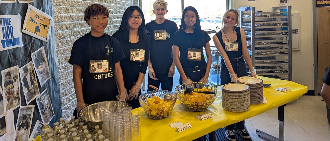 Students Giving Thanks